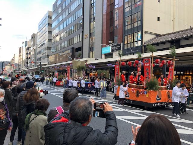 しょーばい繁盛で笹もってこーい!!!　